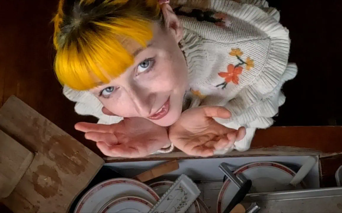 Tessa Violet - Clean Up Song 1 Tessa Violet - Clean Up Song