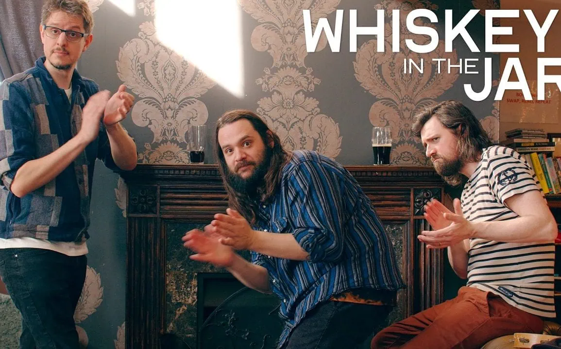 The Longest Johns sort Whiskey in the Jar pour Mother's Pride 1 The Longest Johns sort Whiskey in the Jar pour Mother's Pride