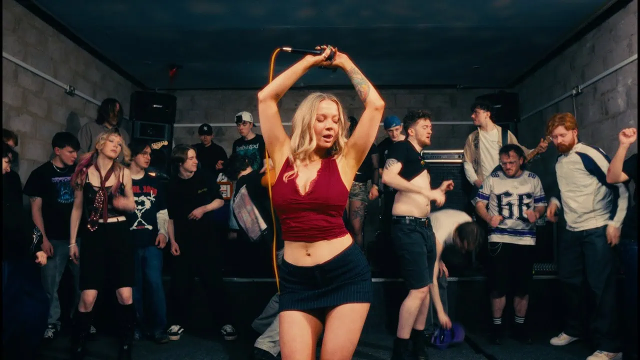 Dead Pony sort Freak Like Me, nouveau single 2026 4 Dead Pony sort Freak Like Me, nouveau single 2026