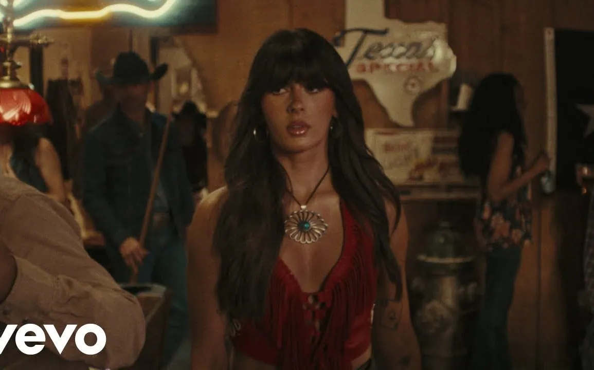 Ella Langley dévoile le clip de Choosin' Texas 1 Ella Langley dévoile le clip de Choosin' Texas