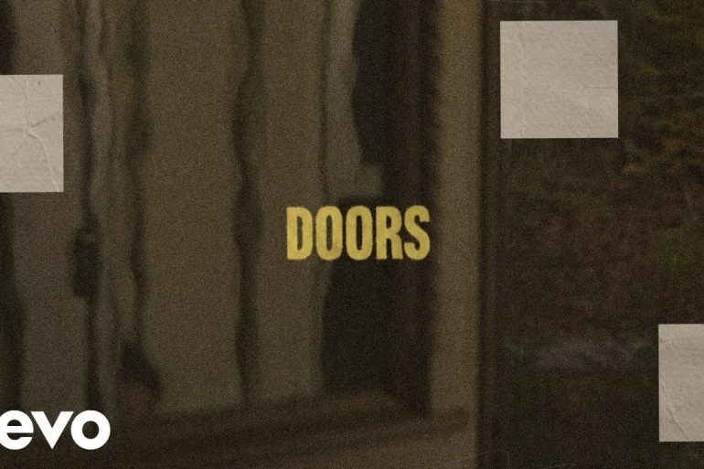 Noah Kahan dévoile Doors, extrait de The Great Divide 14 Noah Kahan dévoile Doors, extrait de The Great Divide