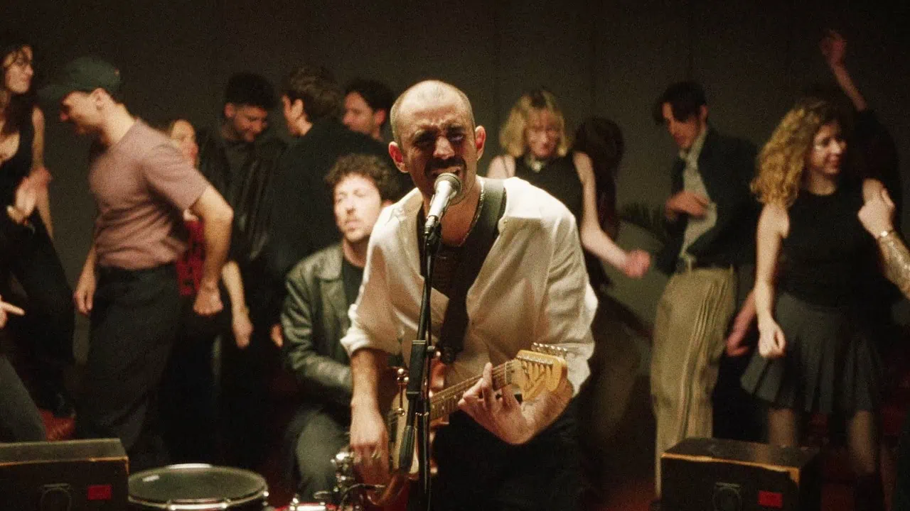 Zaoui x Stéphane dévoile Love Noir, duo pop-rock incandescent 4 Zaoui x Stéphane dévoile Love Noir, duo pop-rock incandescent