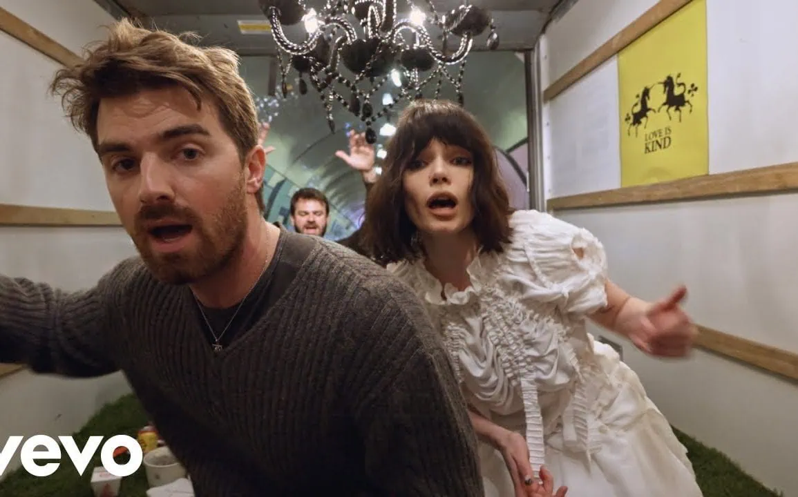The Chainsmokers et Oaks dévoilent Five Past Three 1 The Chainsmokers et Oaks dévoilent Five Past Three