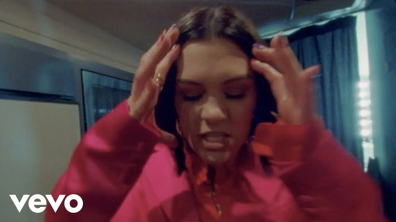 Jessie J dévoile le clip de THREW IT AWAY, extrait de Don't Tease Me With A Good Time 4 Jessie J dévoile le clip de THREW IT AWAY, extrait de Don't Tease Me With A Good Time