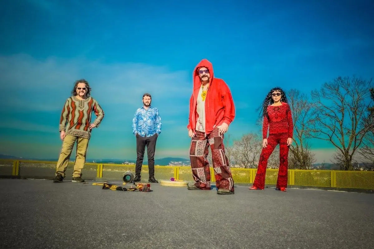 BaBa ZuLa célèbre 30 ans de transe psychédélique avec « XXX » 4 BaBa ZuLa célèbre 30 ans de transe psychédélique avec « XXX »
