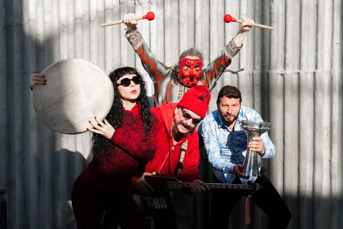 BaBa ZuLa célèbre 30 ans de transe psychédélique avec « XXX » 5 BaBa ZuLa célèbre 30 ans de transe psychédélique avec « XXX »