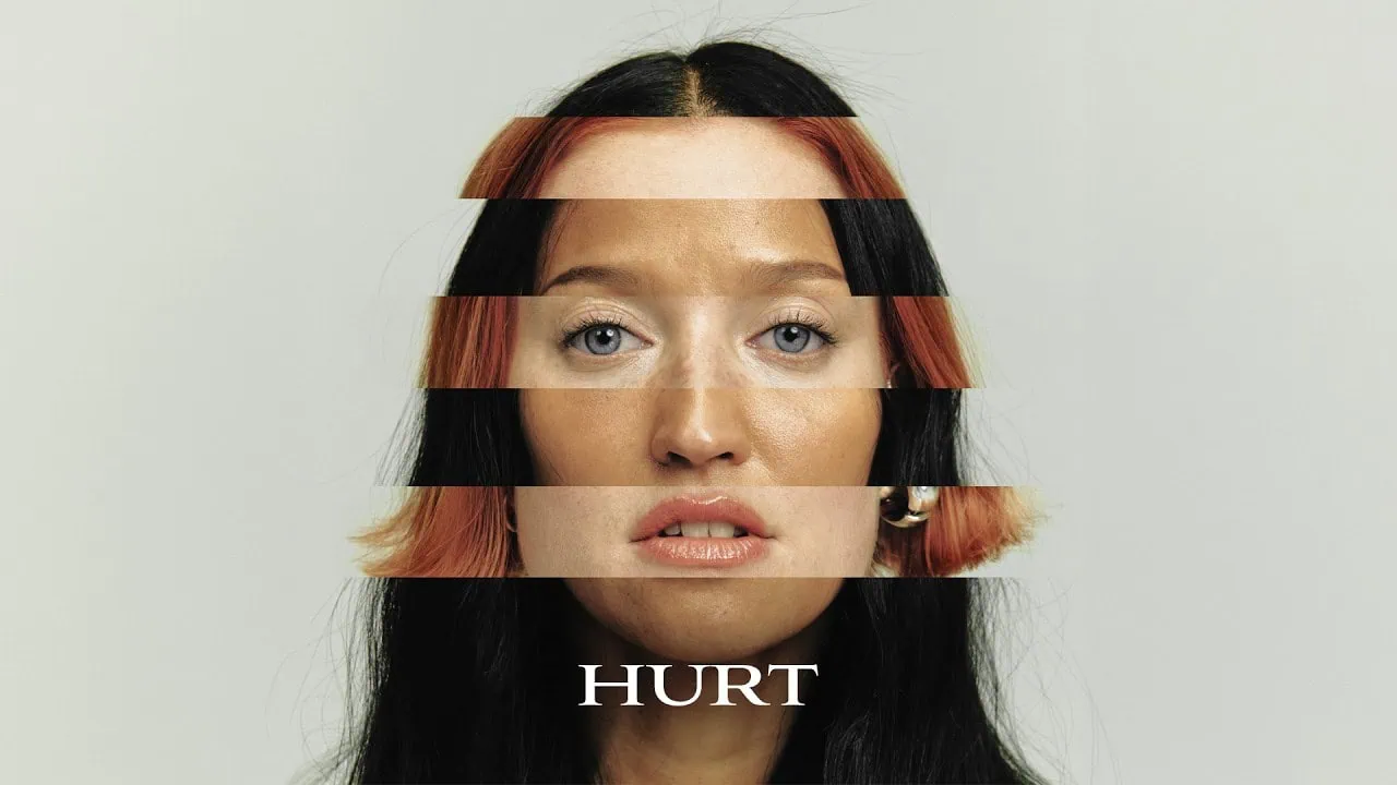 Icona Pop a sorti Hurt le 21 août 3 Miniature du clip de Icona Pop - Hurt
