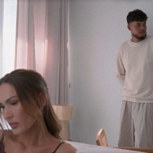 Joseph Kamel et Vitaa ont sorti Jamais 2 Miniature du clip de Joseph Kamel, Vitaa - Jamais