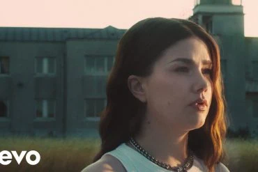 DAYSY a publié le clip de Comme toi le 4 septembre 8 Miniature du clip de DAYSY - Comme toi