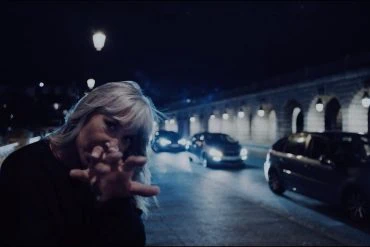 Zazie a publié le clip de La même histoire 7 Miniature du clip de Zazie - La mu00eame histoire