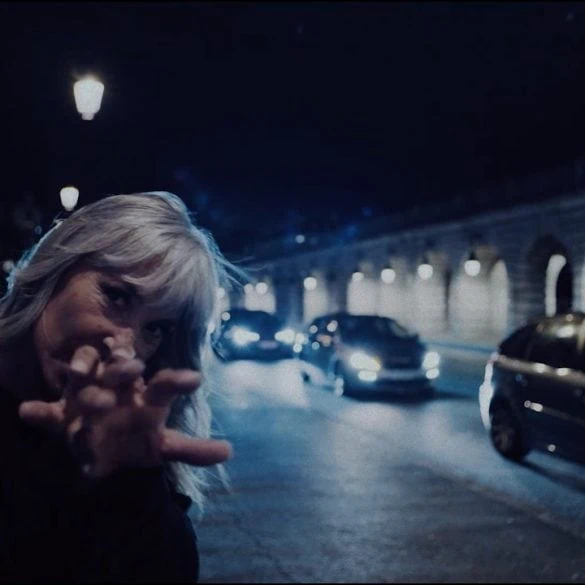 Zazie a publié le clip de La même histoire 2 Miniature du clip de Zazie - La mu00eame histoire