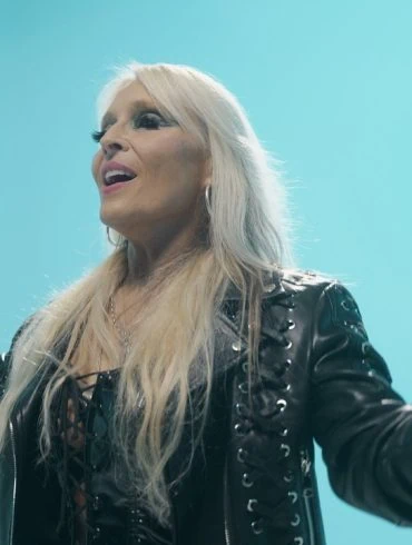 Doro a sorti le clip de You R Not Alone le 16 octobre 20 Doro a sorti le clip de You R Not Alone le 16 octobre