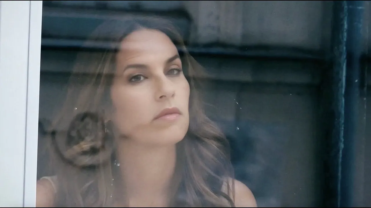 Elisa Tovati a sorti Merci pour le non 3 Miniature du clip de Elisa Tovati - Merci pour le non
